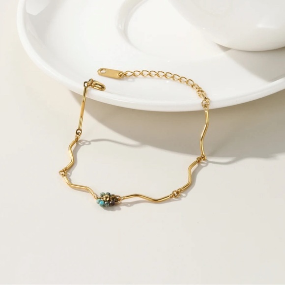 18K Plated Stainless Steel Bracelet - Picture 2 of 6